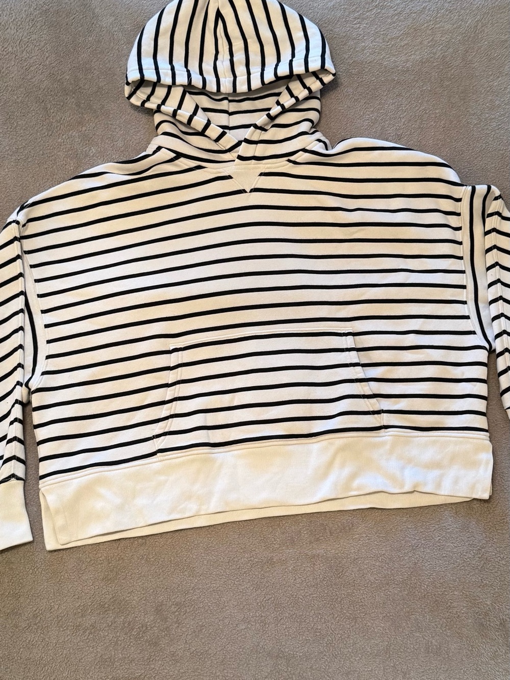 Abercrombie & Fitch | A&F Max Essentials Striped Cropped Hoodie | L/XL
